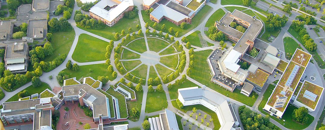 Campus der Uni Bayreuth aus der Vogelperspektive.
